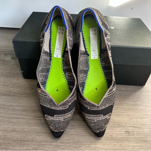 Rothy's The Point Women's Size 9.5 US Golden Shimmer Pointy Slip on Flat Shoes - Picture 6 of 8